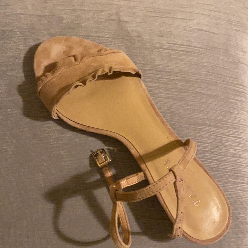 Open toe flats